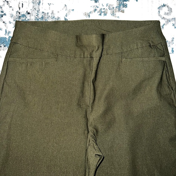 Chicos Green Pants - Picture 2 of 6